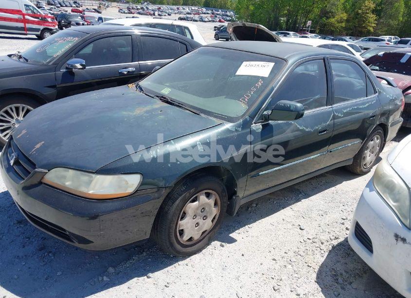 Photo 2 of 1999 Honda Accord LX (VIN 1HGCG6655XA121160)