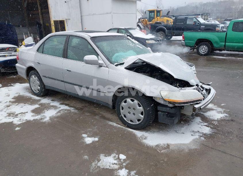 1999 Honda Accord LX (VIN 1HGCG6655XA154689) main photo