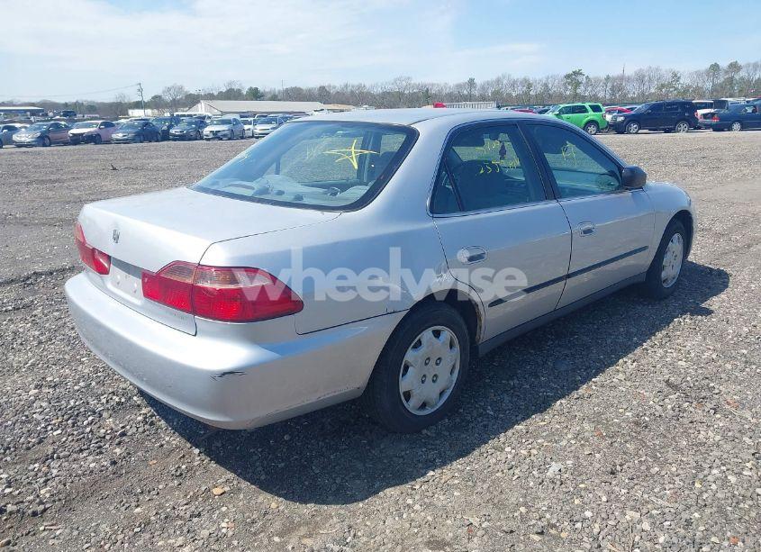 Photo 4 of 2000 Honda Accord 2.3 LX (VIN 1HGCG6655YA016636)