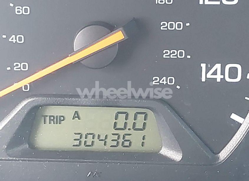Photo 15 of 2001 Honda Accord 2.3 LX (VIN 1HGCG66561A043320)