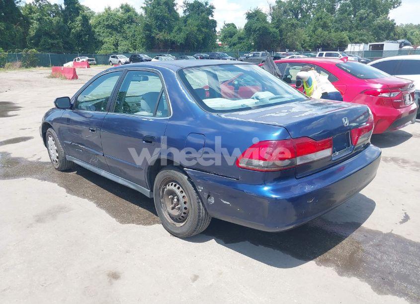 Photo 3 of 2001 Honda Accord 2.3 LX (VIN 1HGCG66561A043320)
