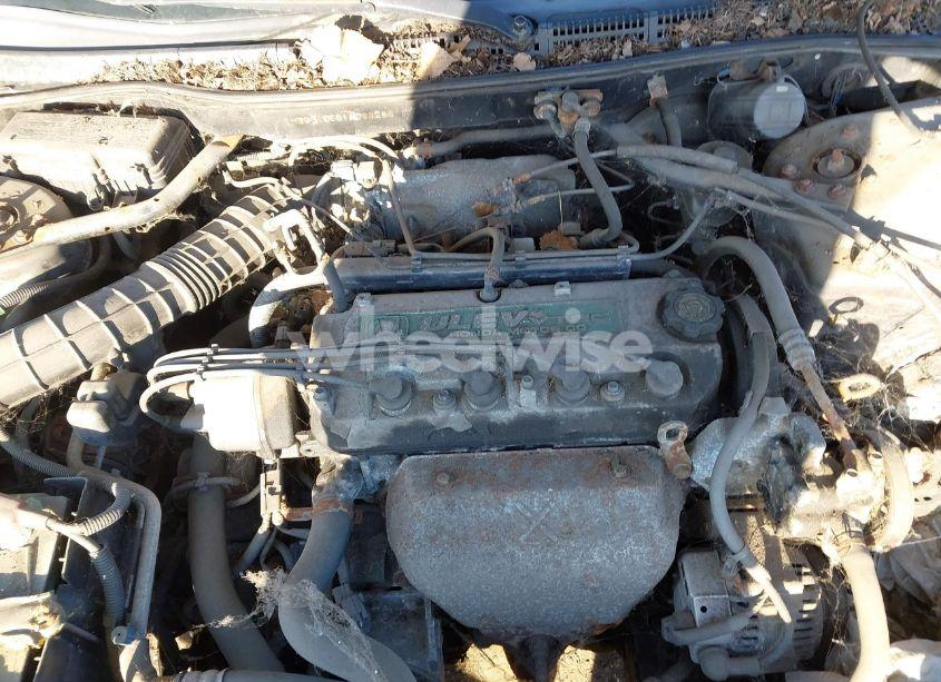 Photo 10 of 2001 Honda Accord 2.3 LX (VIN 1HGCG66561A083283)