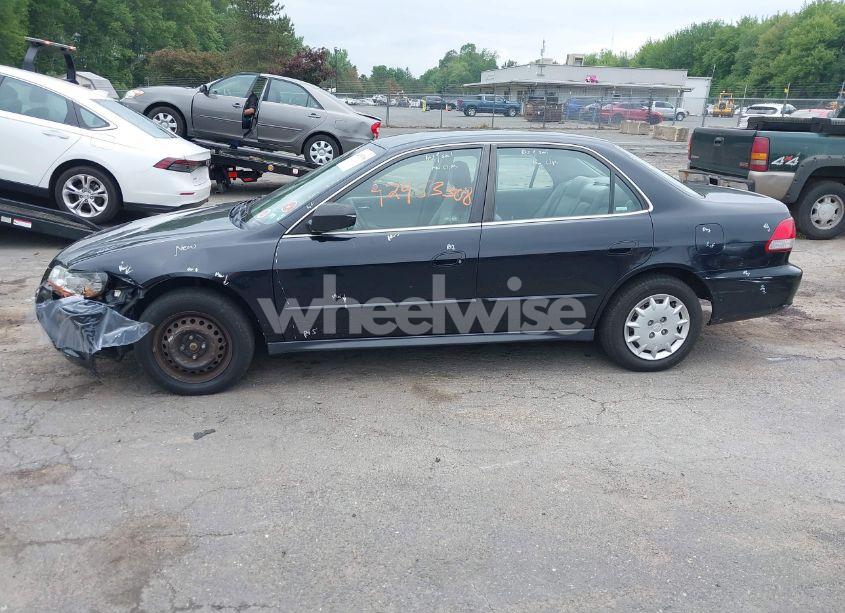 Photo 14 of 2002 Honda Accord 2.3 LX (VIN 1HGCG66572A170918)