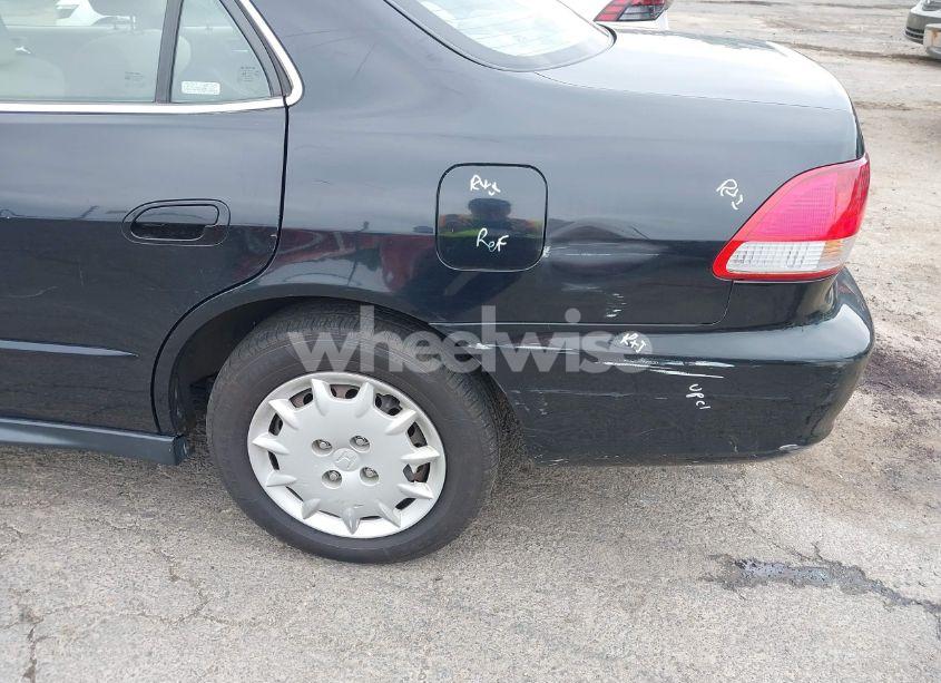 Photo 18 of 2002 Honda Accord 2.3 LX (VIN 1HGCG66572A170918)