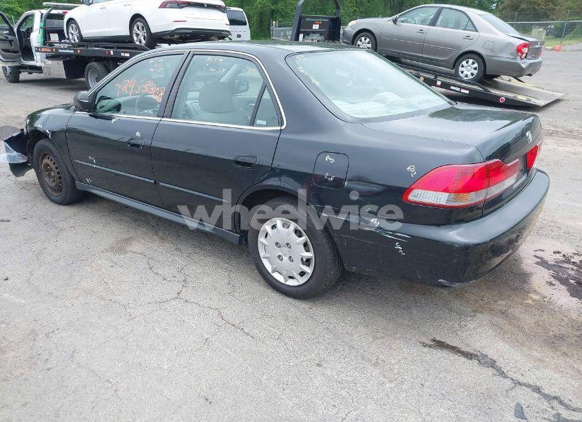 Photo 3 of 2002 Honda Accord 2.3 LX (VIN 1HGCG66572A170918)