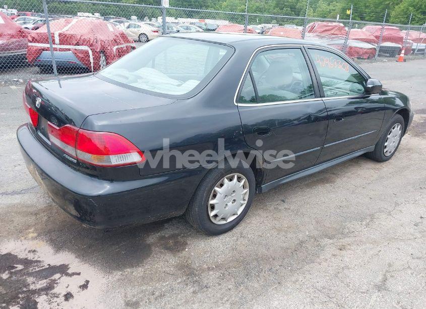 Photo 4 of 2002 Honda Accord 2.3 LX (VIN 1HGCG66572A170918)