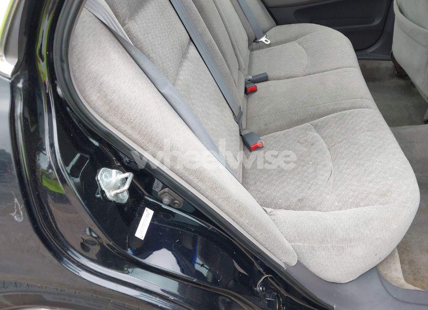 Photo 8 of 2002 Honda Accord 2.3 LX (VIN 1HGCG66572A170918)