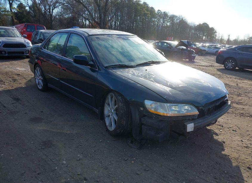 1999 Honda Accord LX (VIN 1HGCG6657XA043285) main photo