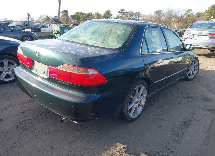 Photo 4 of 1999 Honda Accord LX (VIN 1HGCG6657XA043285)