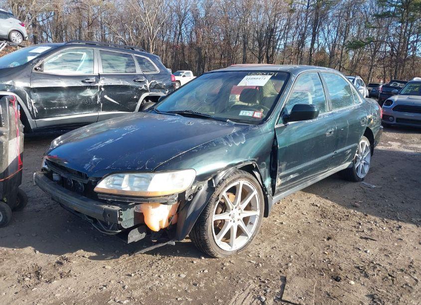 Photo 6 of 1999 Honda Accord LX (VIN 1HGCG6657XA043285)