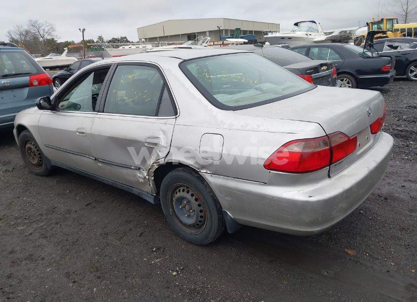 Photo 3 of 1999 Honda Accord LX (VIN 1HGCG6658XA044283)