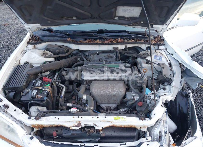 Photo 10 of 2000 Honda Accord 2.3 LX (VIN 1HGCG6658YA007722)