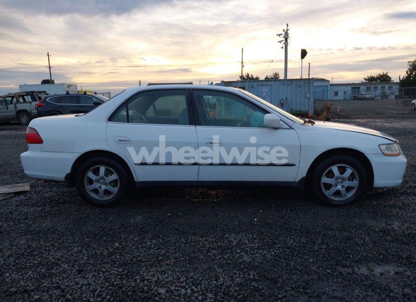 Photo 14 of 2000 Honda Accord 2.3 LX (VIN 1HGCG6658YA007722)