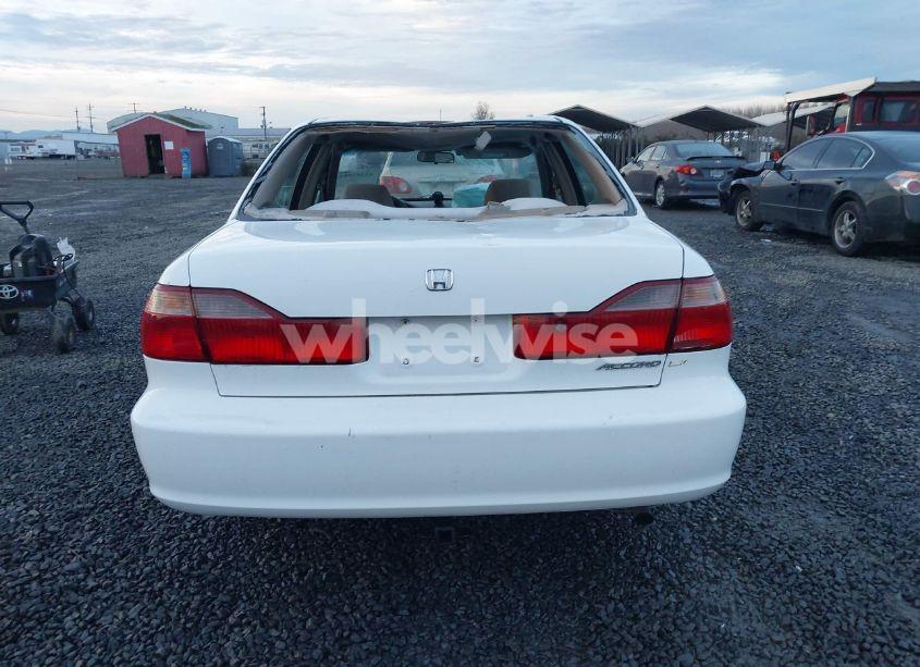Photo 17 of 2000 Honda Accord 2.3 LX (VIN 1HGCG6658YA007722)