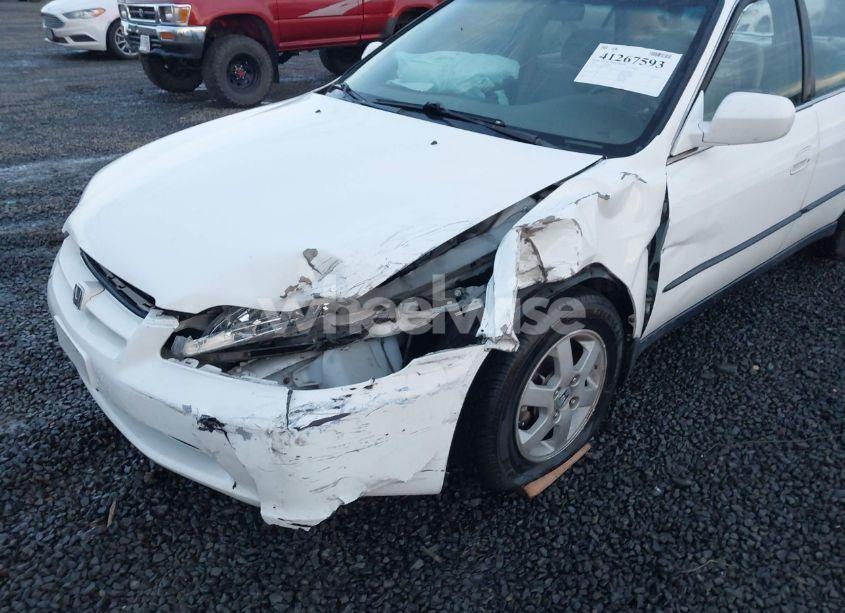 Photo 6 of 2000 Honda Accord 2.3 LX (VIN 1HGCG6658YA007722)