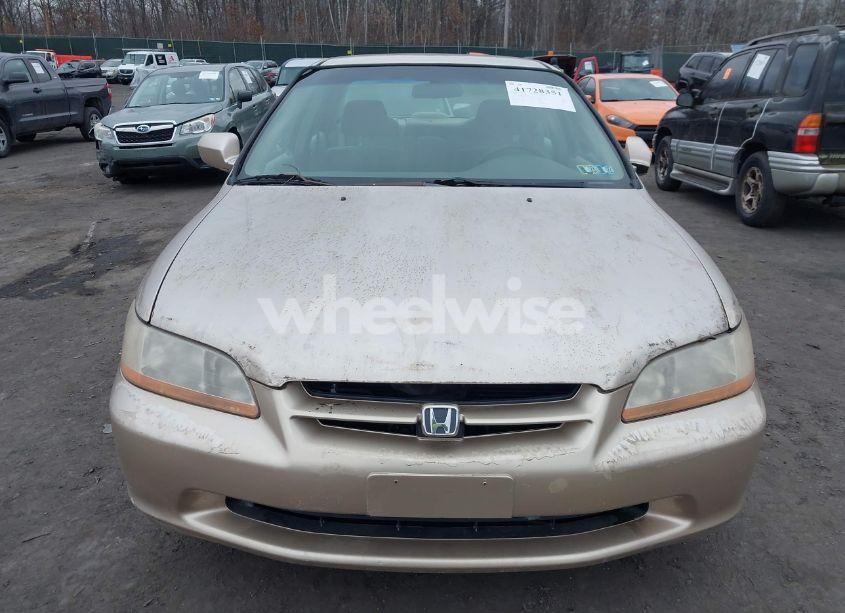 Photo 6 of 2000 Honda Accord 2.3 LX (VIN 1HGCG6658YA066639)