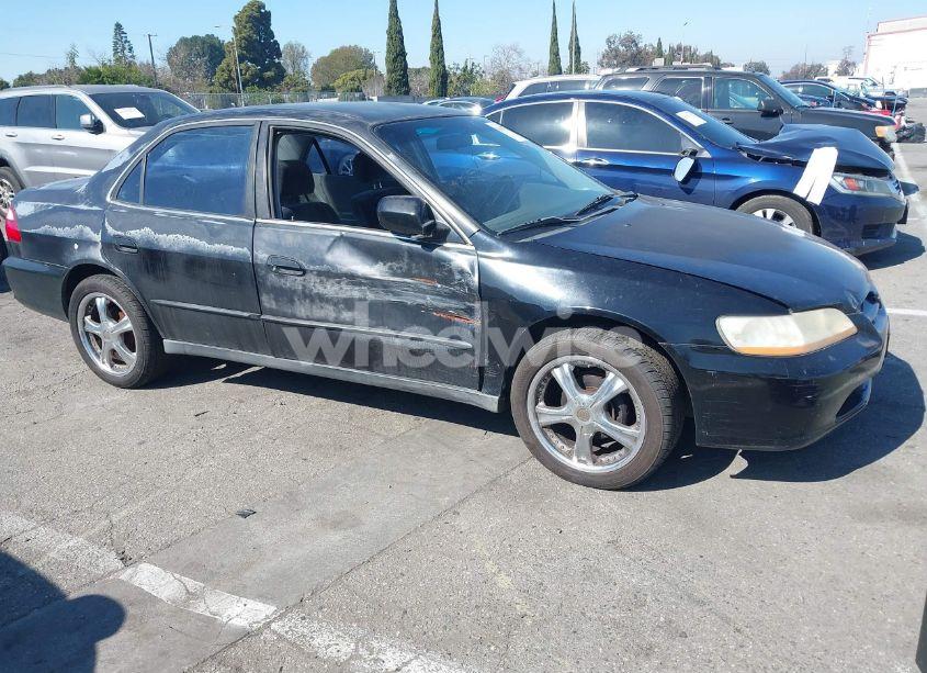 2000 Honda Accord 2.3 LX (VIN 1HGCG6658YA157507) main photo
