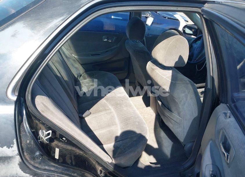 Photo 8 of 2000 Honda Accord 2.3 LX (VIN 1HGCG6658YA157507)