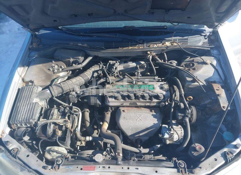 Photo 10 of 2001 Honda Accord 2.3 LX (VIN 1HGCG66591A147400)