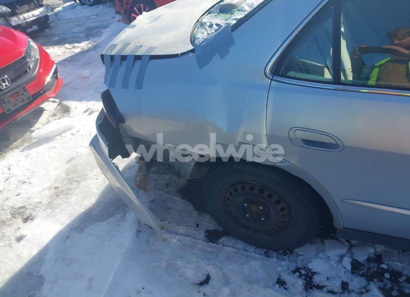 Photo 13 of 2001 Honda Accord 2.3 LX (VIN 1HGCG66591A147400)
