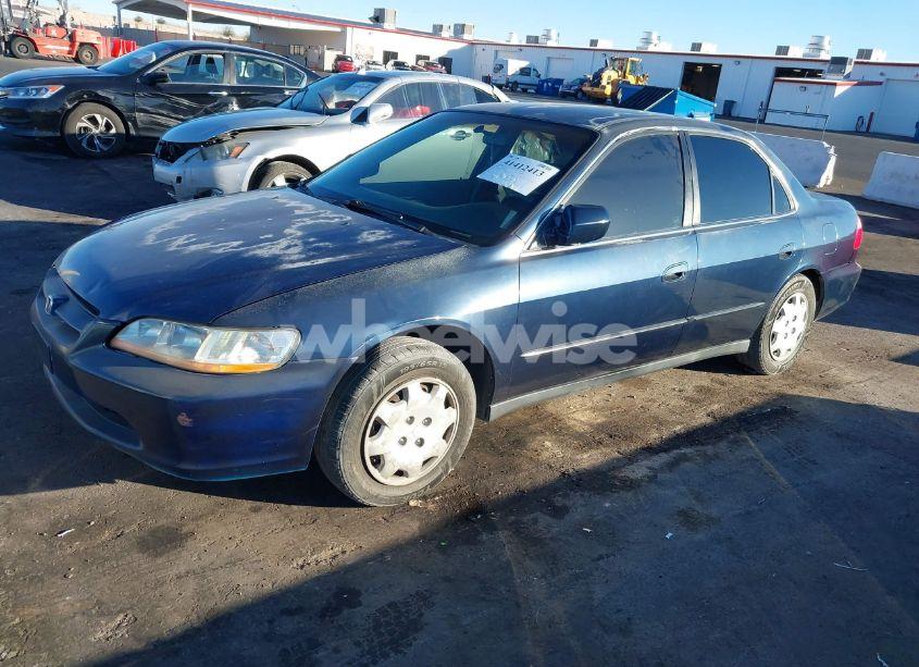 Photo 2 of 2000 Honda Accord 2.3 LX (VIN 1HGCG6659YA088035)