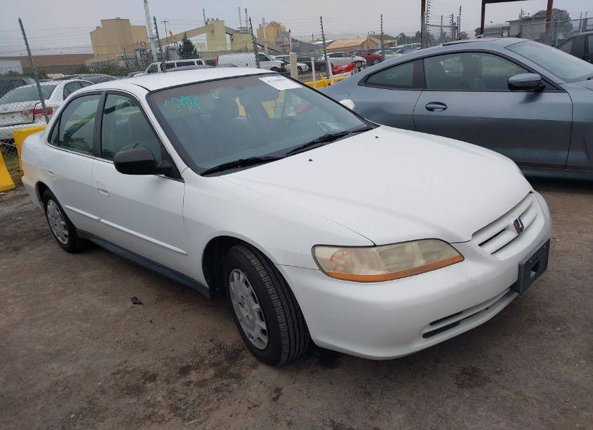 2001 Honda Accord 2.3 LX (VIN 1HGCG665X1A038573) main photo