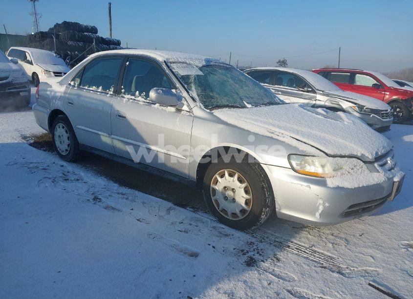 2002 Honda Accord 2.3 LX (VIN 1HGCG665X2A003453) main photo