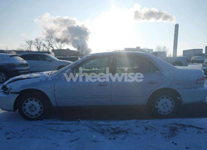 Photo 13 of 2002 Honda Accord 2.3 LX (VIN 1HGCG665X2A003453)