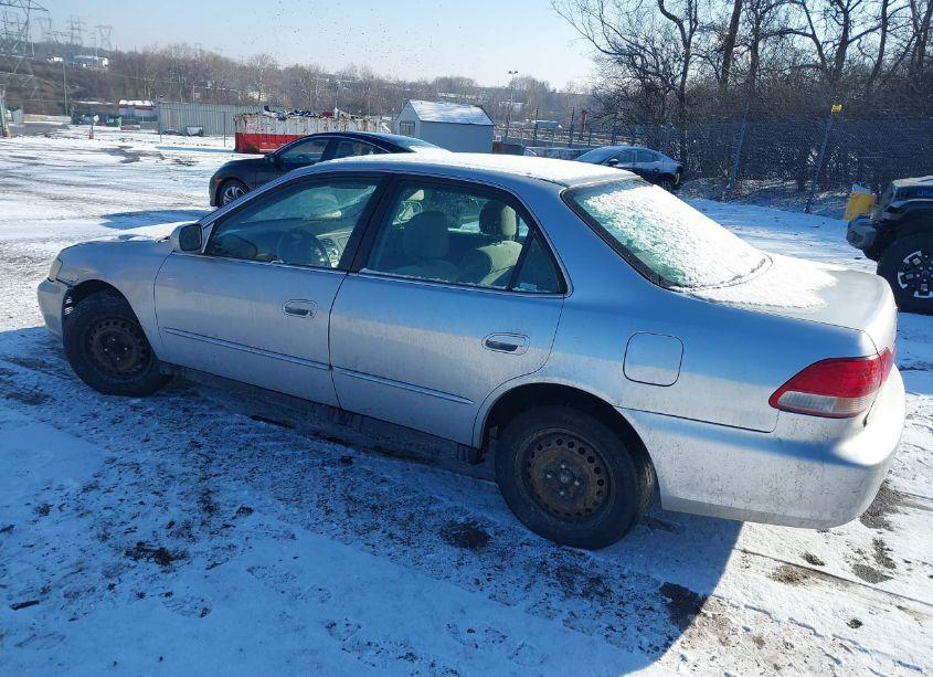 Photo 3 of 2002 Honda Accord 2.3 LX (VIN 1HGCG665X2A155958)