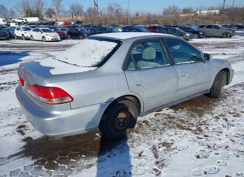 Photo 4 of 2002 Honda Accord 2.3 LX (VIN 1HGCG665X2A155958)