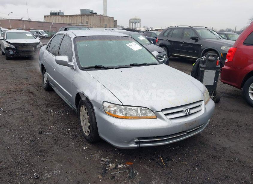 2002 Honda Accord 2.3 LX (VIN 1HGCG665X2A177054) main photo