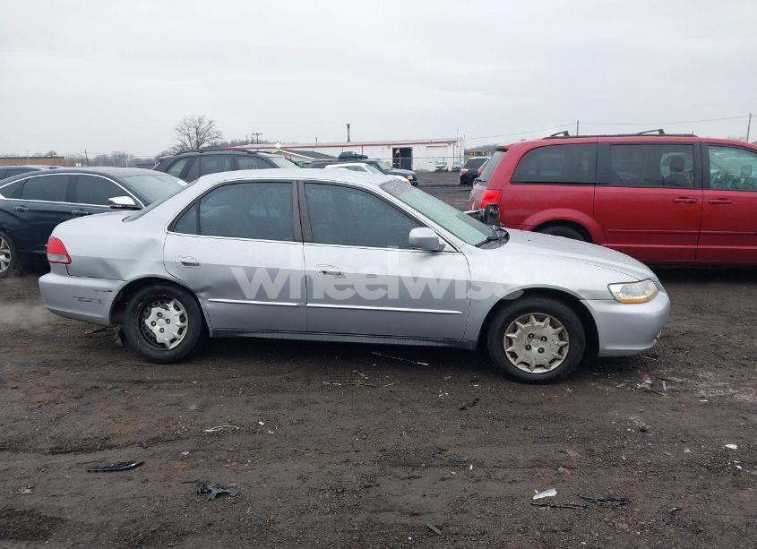 Photo 13 of 2002 Honda Accord 2.3 LX (VIN 1HGCG665X2A177054)