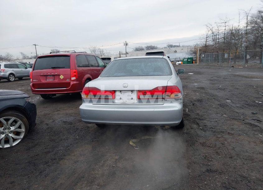 Photo 16 of 2002 Honda Accord 2.3 LX (VIN 1HGCG665X2A177054)