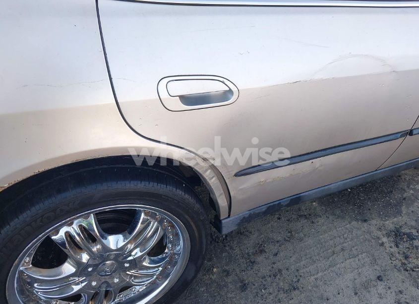 Photo 12 of 1999 Honda Accord LX (VIN 1HGCG665XXA132395)