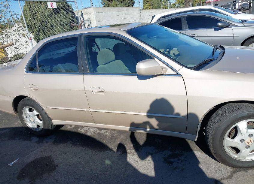 Photo 14 of 2000 Honda Accord 2.3 EX (VIN 1HGCG6670YA152707)
