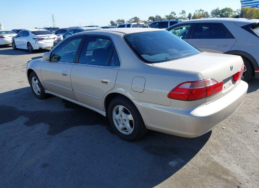 Photo 3 of 2000 Honda Accord 2.3 EX (VIN 1HGCG6670YA152707)