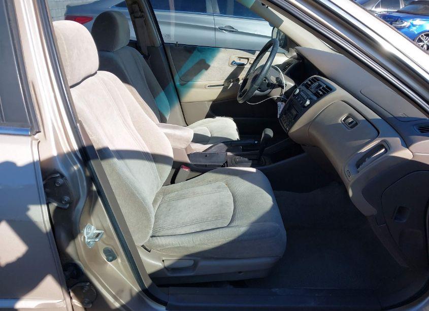 Photo 5 of 2000 Honda Accord 2.3 EX (VIN 1HGCG6670YA152707)