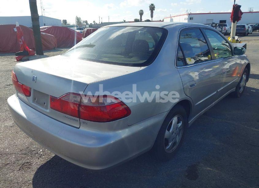 Photo 4 of 1998 Honda Accord EX (VIN 1HGCG6671WA217738)