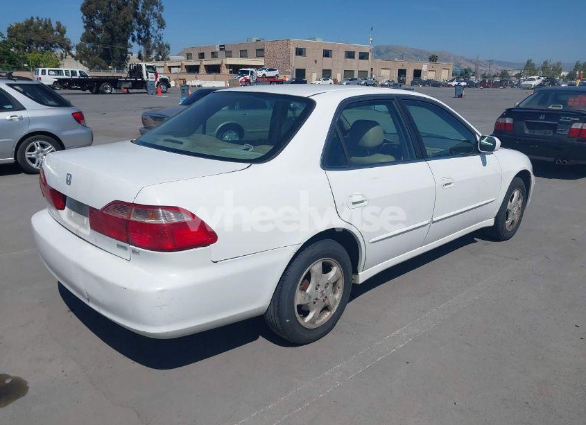 Photo 4 of 1998 Honda Accord EX (VIN 1HGCG6671WA260072)