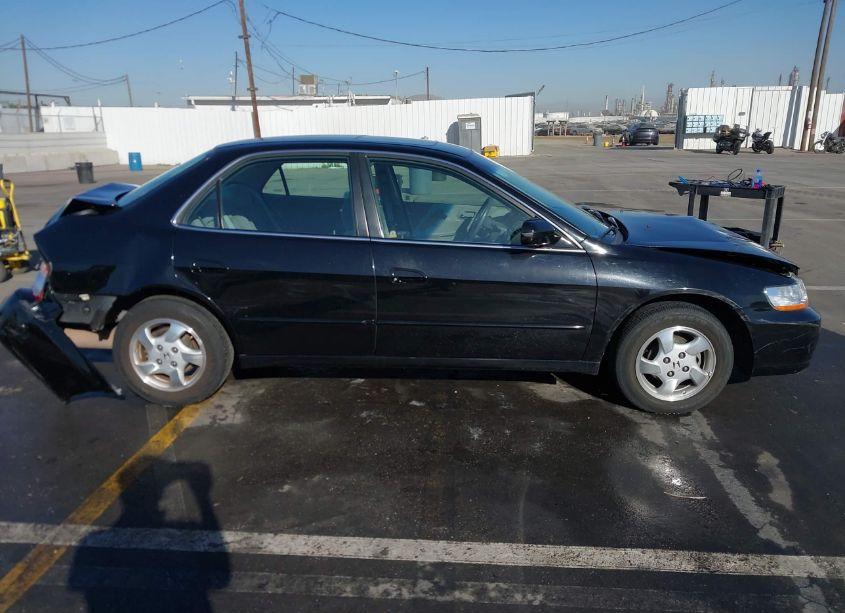 Photo 13 of 1998 Honda Accord EX (VIN 1HGCG6672WA061113)