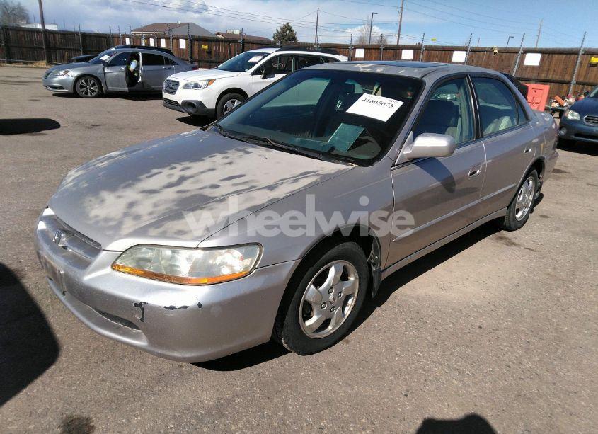 Photo 2 of 1998 Honda Accord EX (VIN 1HGCG6672WA180456)