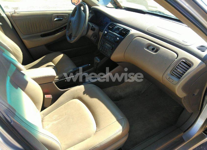 Photo 5 of 1998 Honda Accord EX (VIN 1HGCG6672WA180456)