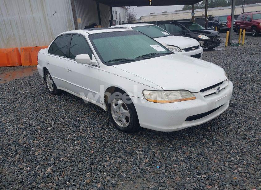 1999 Honda Accord EX (VIN 1HGCG6672XA019168) main photo