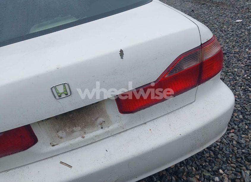 Photo 12 of 1999 Honda Accord EX (VIN 1HGCG6672XA019168)