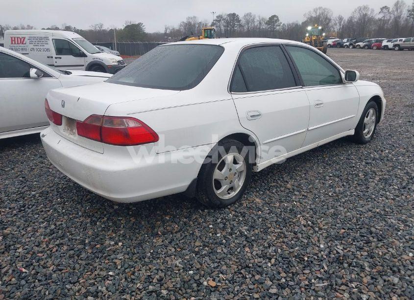 Photo 4 of 1999 Honda Accord EX (VIN 1HGCG6672XA019168)