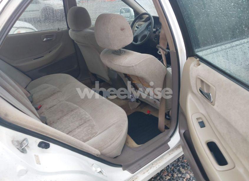 Photo 8 of 1999 Honda Accord EX (VIN 1HGCG6672XA019168)