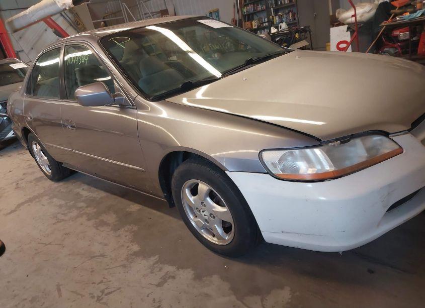 2000 Honda Accord 2.3 EX (VIN 1HGCG6673YA098433) main photo