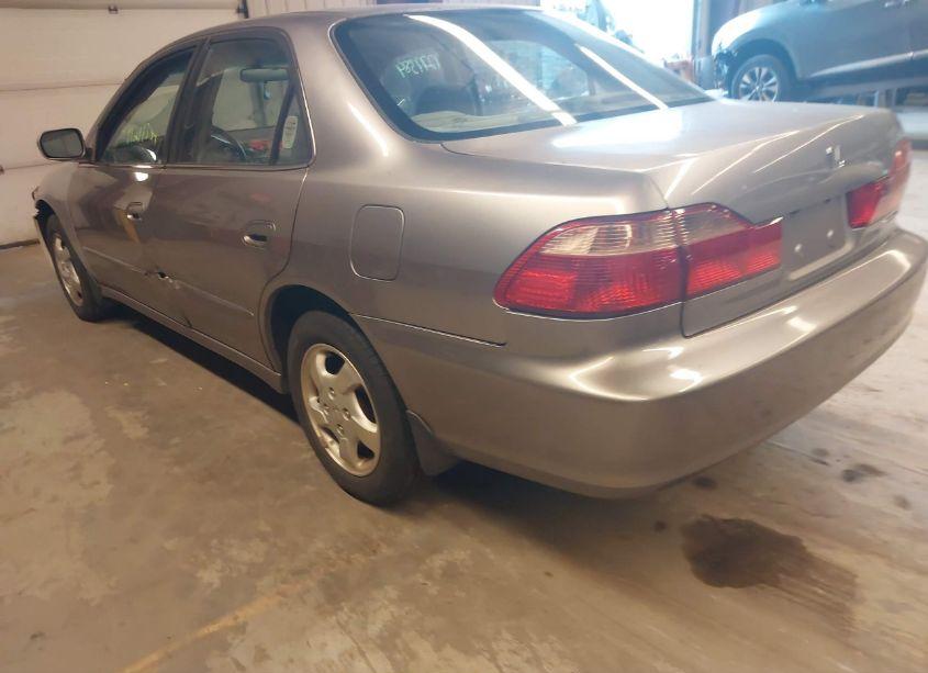 Photo 3 of 2000 Honda Accord 2.3 EX (VIN 1HGCG6673YA098433)