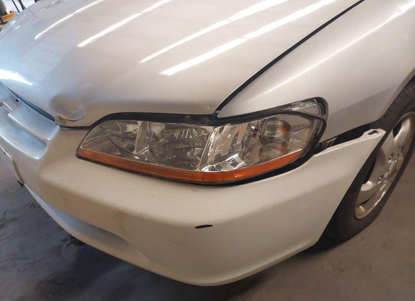 Photo 6 of 2000 Honda Accord 2.3 EX (VIN 1HGCG6673YA098433)