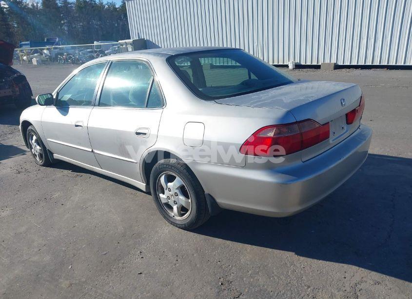 Photo 3 of 1998 Honda Accord EX (VIN 1HGCG6674WA107380)